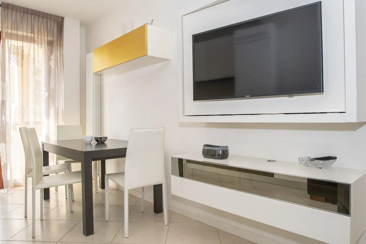 Fellini - Family Flat Apartment Rimini 0*,